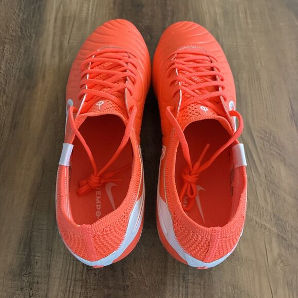 Athletic_Shoes